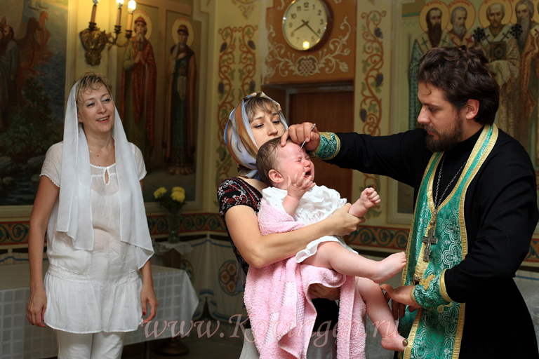 крещение младенцев фото